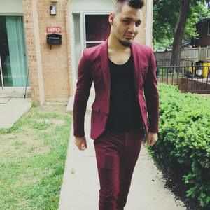 Meet your Posher, Carlos